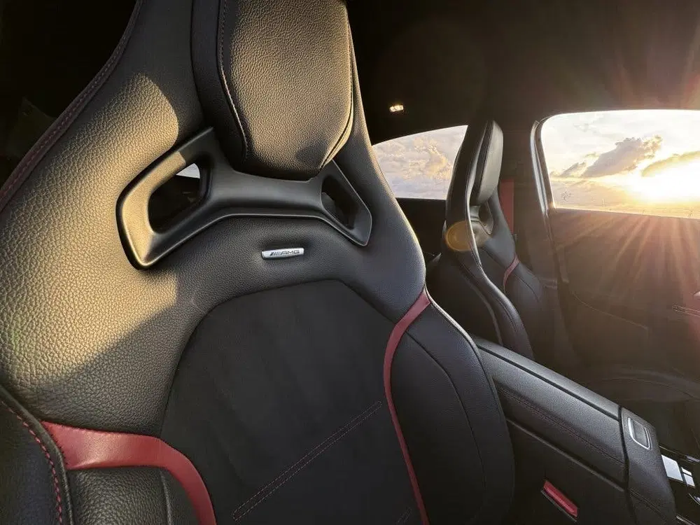 Mercedes-Benz A-Klasse AMG 35 Aero pack Sportstoel Memory 36 uit 2019, foto 11