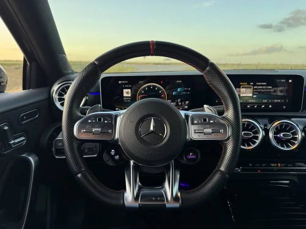 Mercedes-Benz A-Klasse AMG 35 Aero pack Sportstoel Memory 36 uit 2019, foto 15