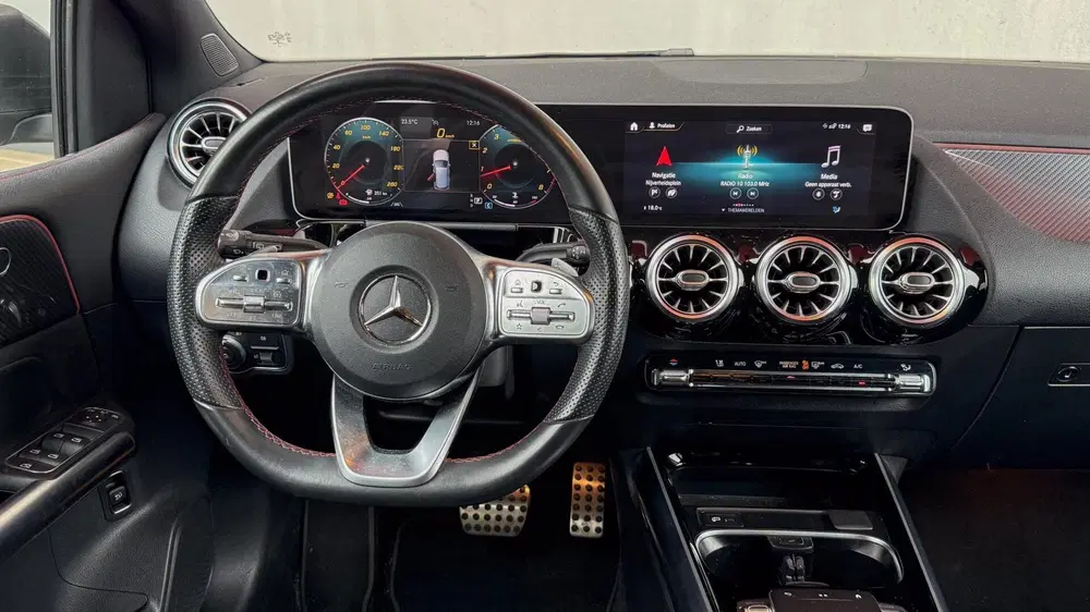 Mercedes-Benz B-Klasse Mercedes B-klasse 220 4MATIC Premium AMG S uit 2019, foto 14