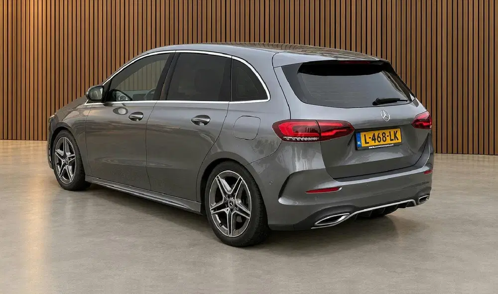 Mercedes-Benz B-Klasse Mercedes B-klasse 220 4MATIC Premium AMG S uit 2019, foto 2