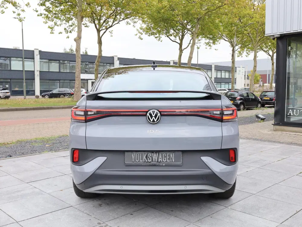 Volkswagen ID.5 Pro 77 kWh 150KW uit 2023, foto 4