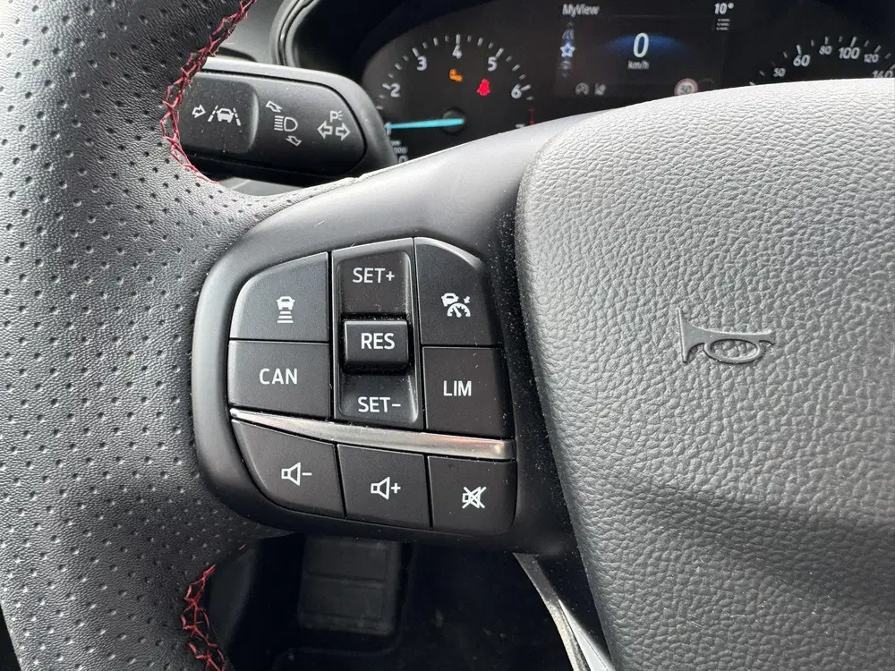 Ford Focus 1.0 EcoBoost Hybrid ST Line uit 2024, foto 15