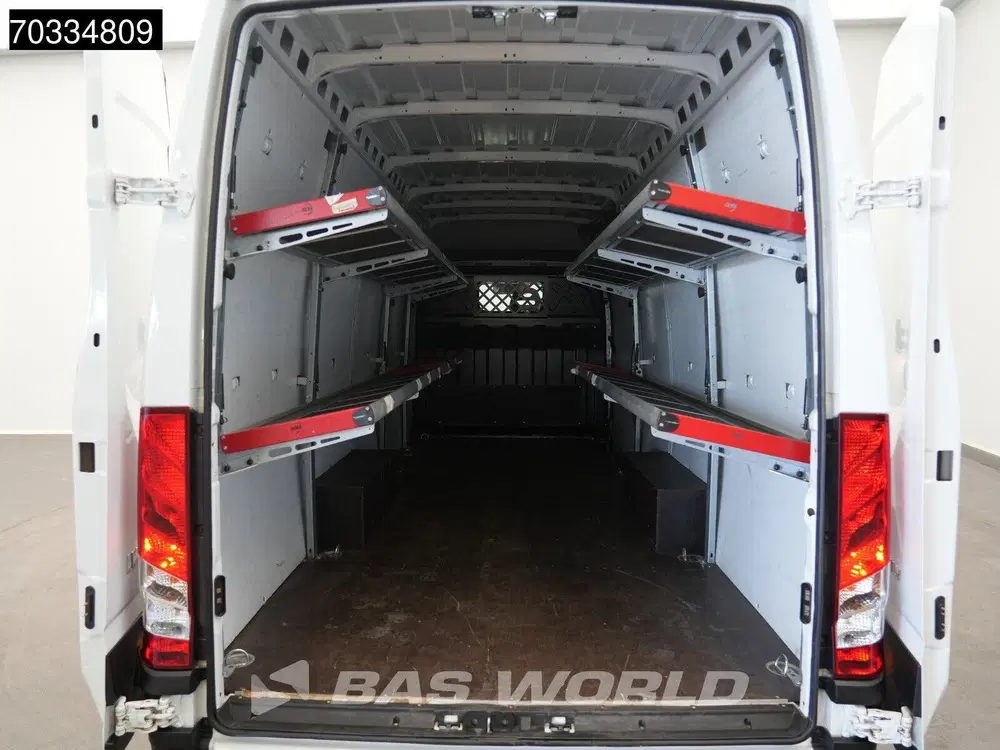 Iveco Daily Automaat 160PK L3H2 Airco Camera Parkeerse uit 2024, foto 10