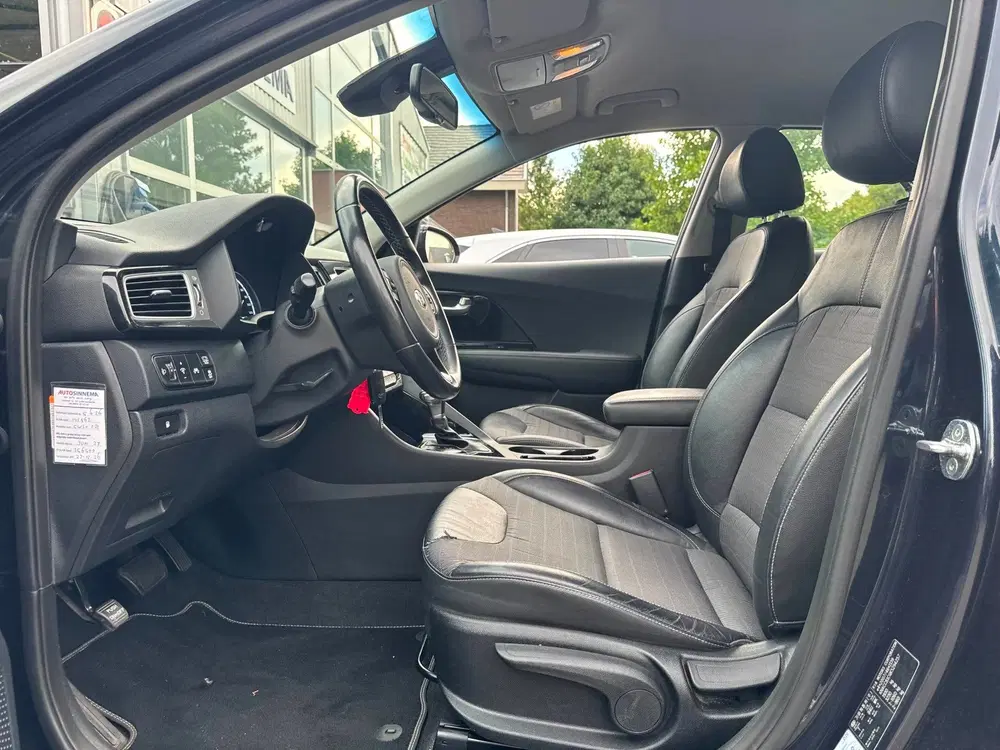 Kia Niro 1.6 GDi Hybrid DynamicLine uit 2019, foto 14