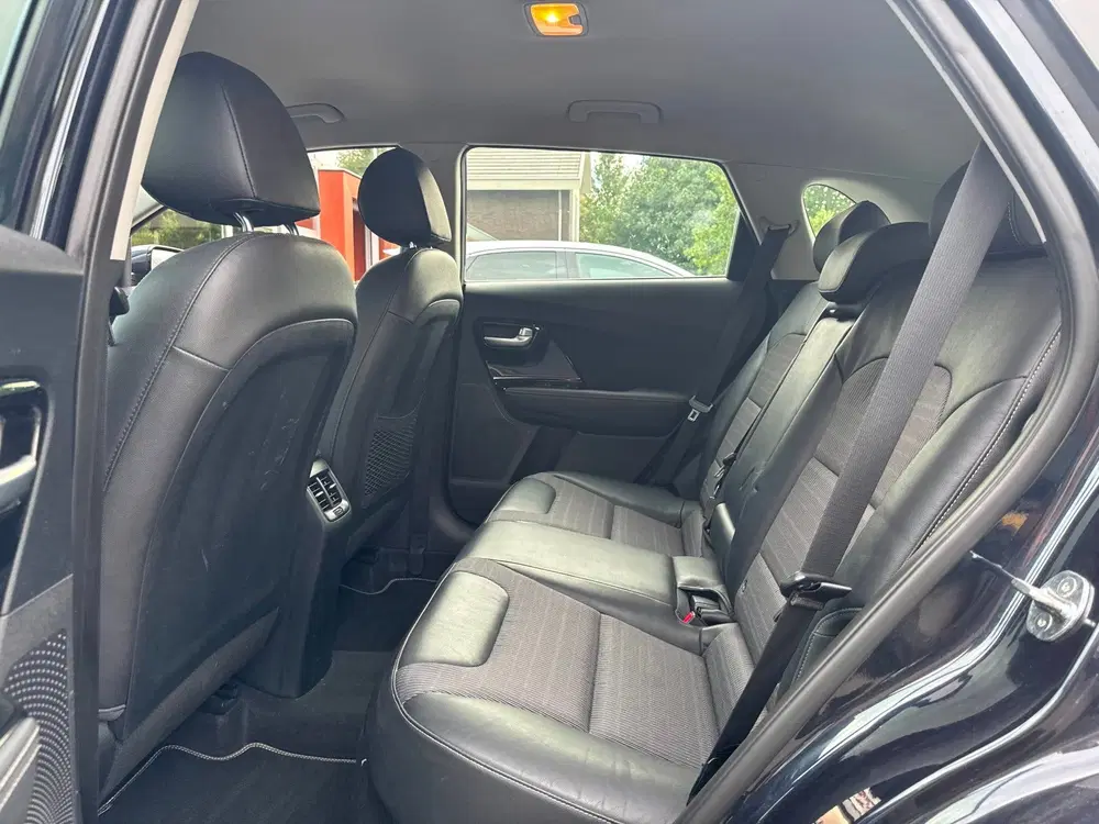 Kia Niro 1.6 GDi Hybrid DynamicLine uit 2019, foto 15
