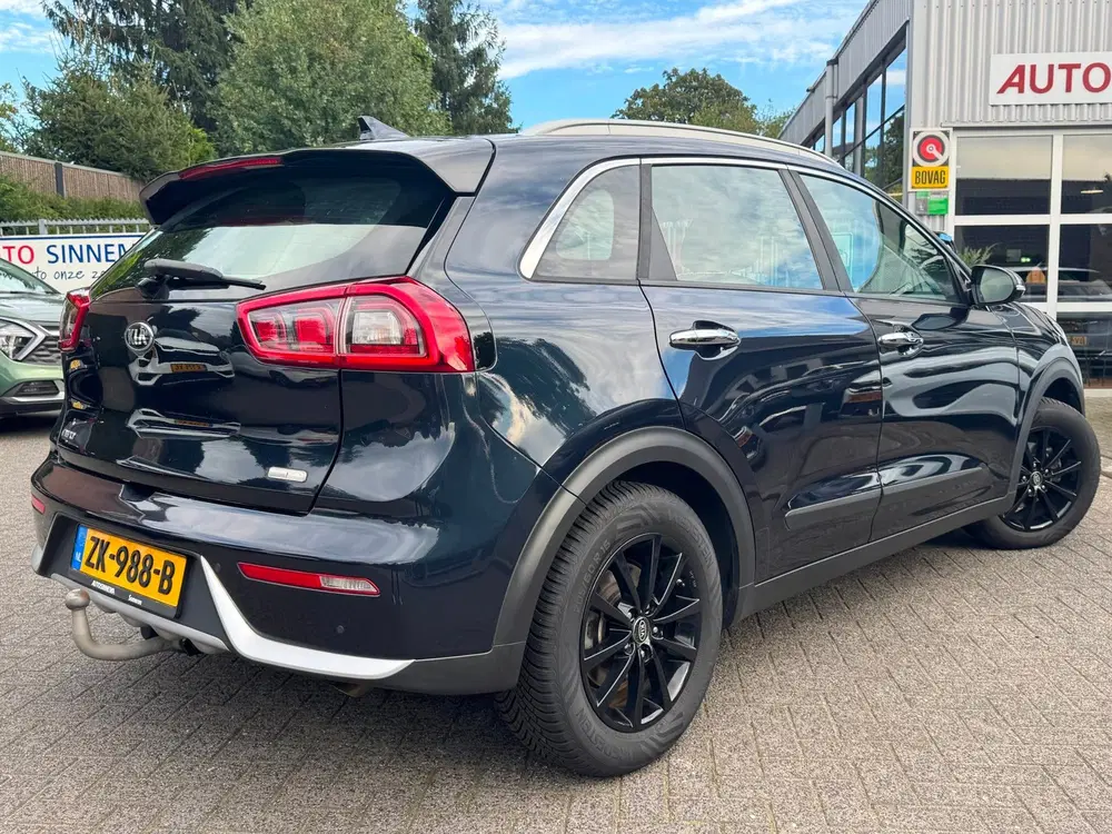 Kia Niro 1.6 GDi Hybrid DynamicLine uit 2019, foto 2