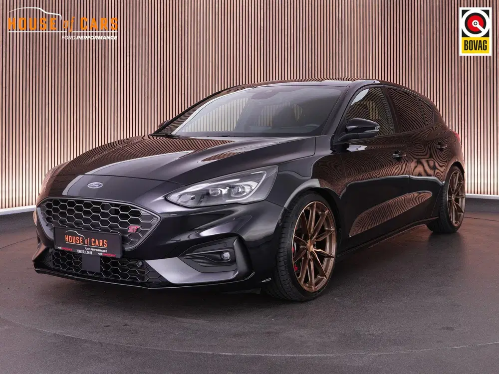 Ford Focus AUTOMAAT 2.3 280pk PERFORMANCE PACK uit 2022