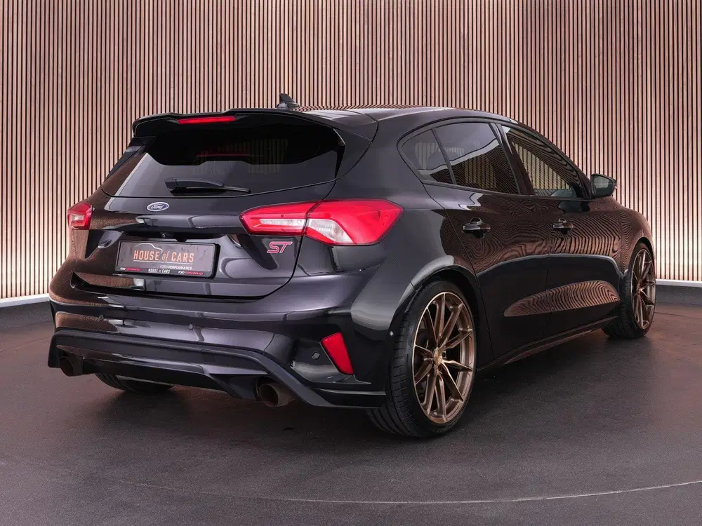 Ford Focus AUTOMAAT 2.3 280pk PERFORMANCE PACK uit 2022, foto 2