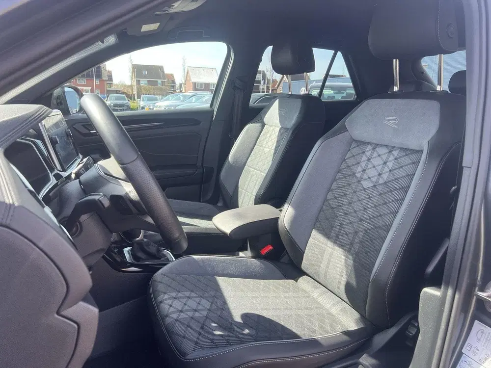 Volkswagen T-Roc 1.5 TSI R-Line uit 2025, foto 4