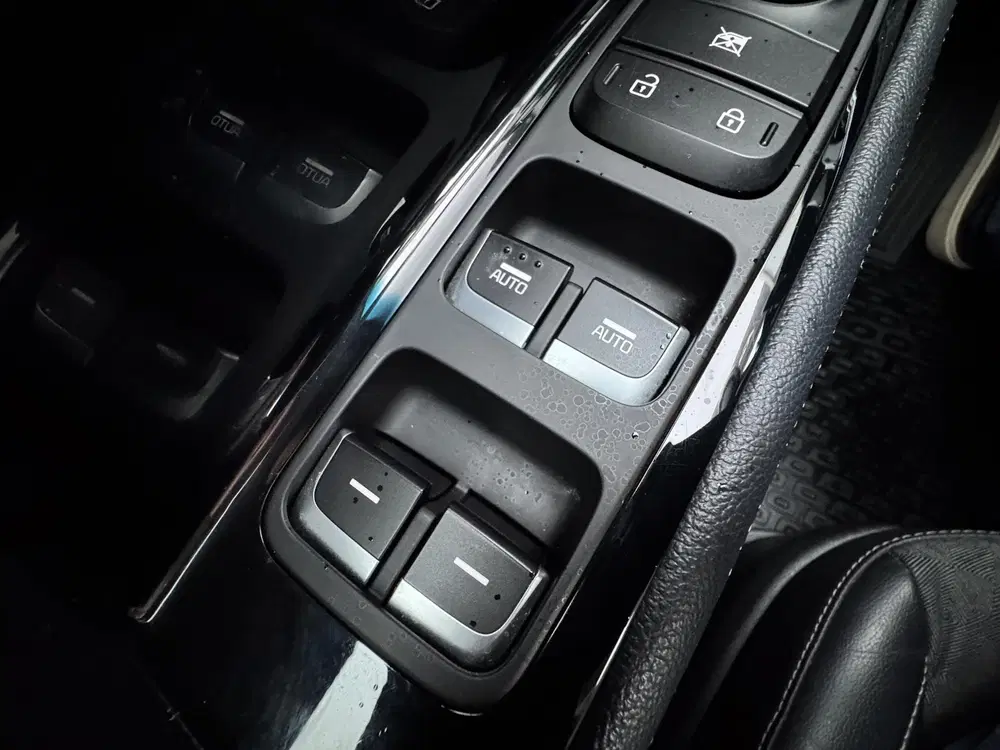 Kia Niro 1.6 GDi Hybrid DynamicLine Eerste Eigenaar uit 2020, foto 12