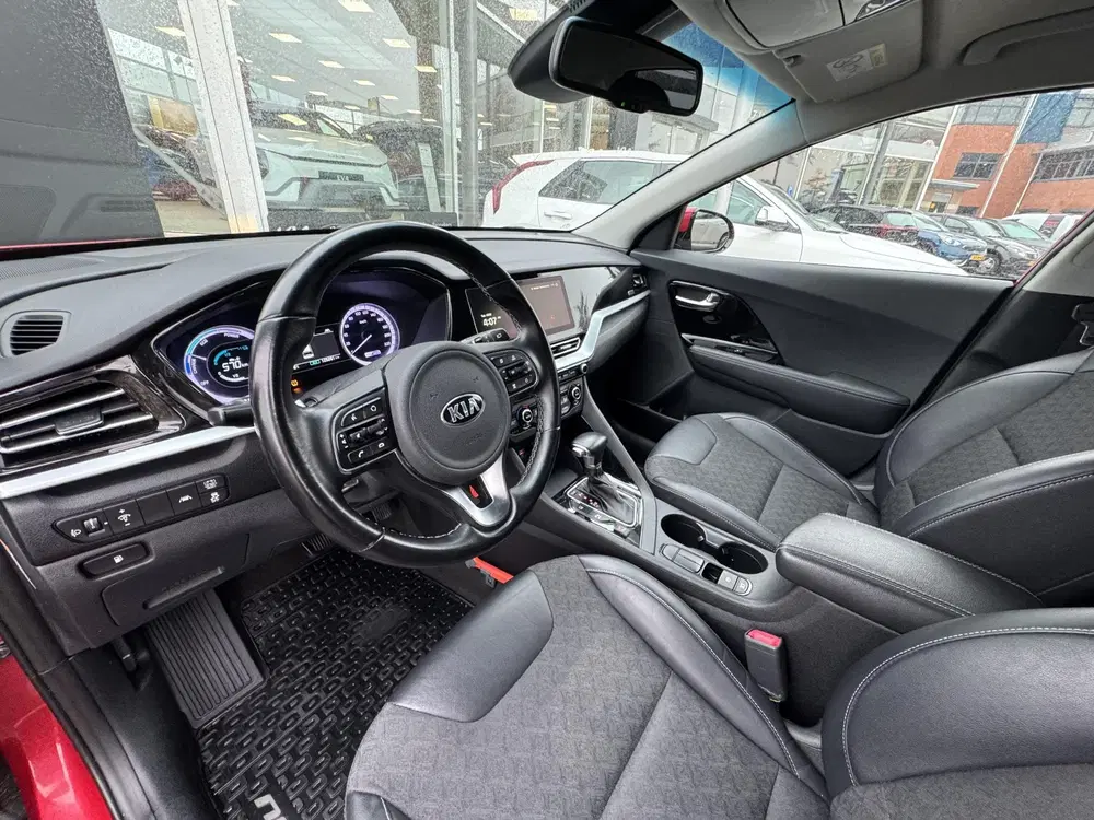 Kia Niro 1.6 GDi Hybrid DynamicLine Eerste Eigenaar uit 2020, foto 6