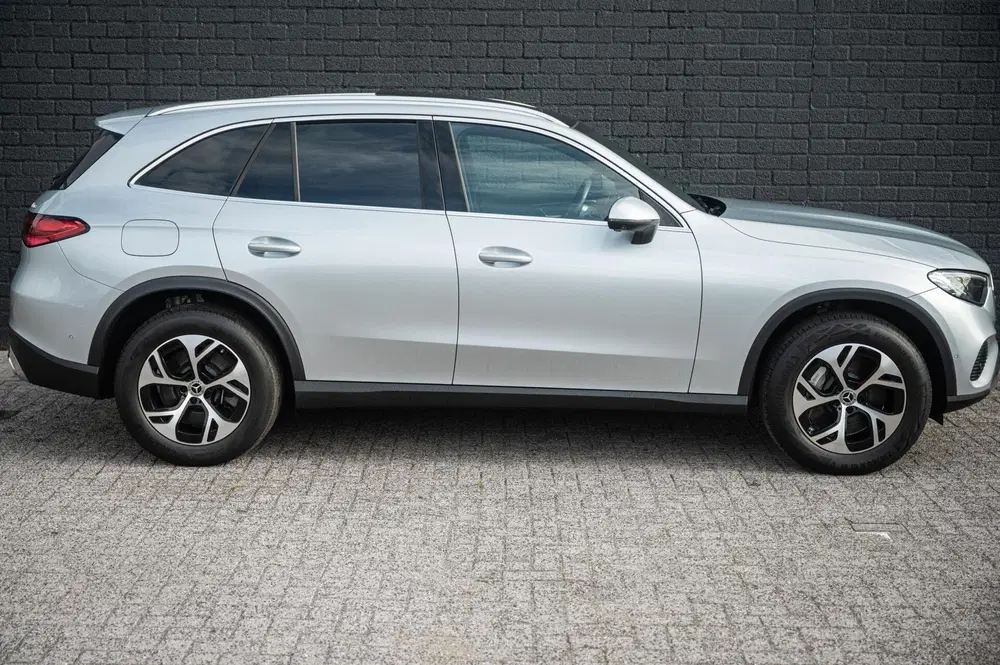 Mercedes-Benz GLC Mercedes GLC-klasse 300e 4MATIC Luxury Lin uit 2023, foto 8