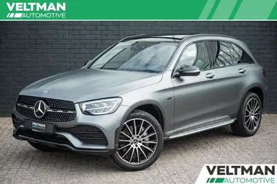Mercedes-Benz GLC Mercedes GLC-klasse 300e 4MATIC AMG LINE P uit 2021