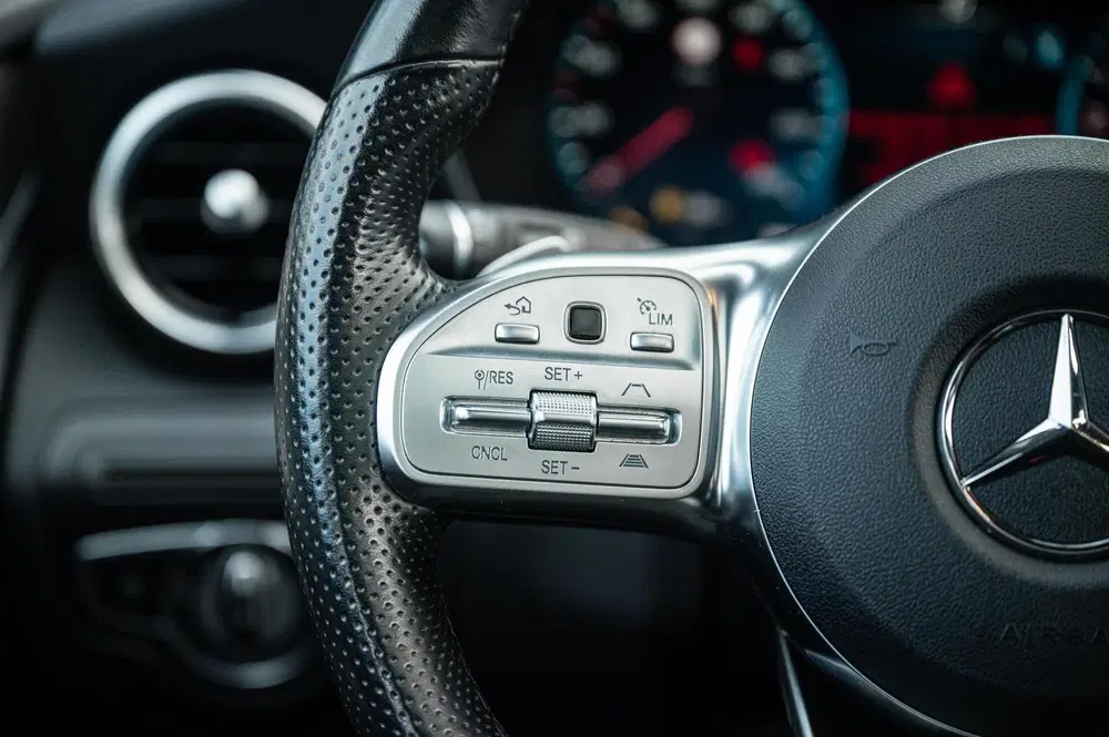 Mercedes-Benz GLC Mercedes GLC-klasse 300e 4MATIC AMG LINE P uit 2021, foto 14