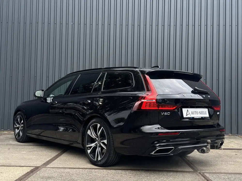 Volvo V60 2.0 B4 R-Design Trekhaak uit 2022, foto 3