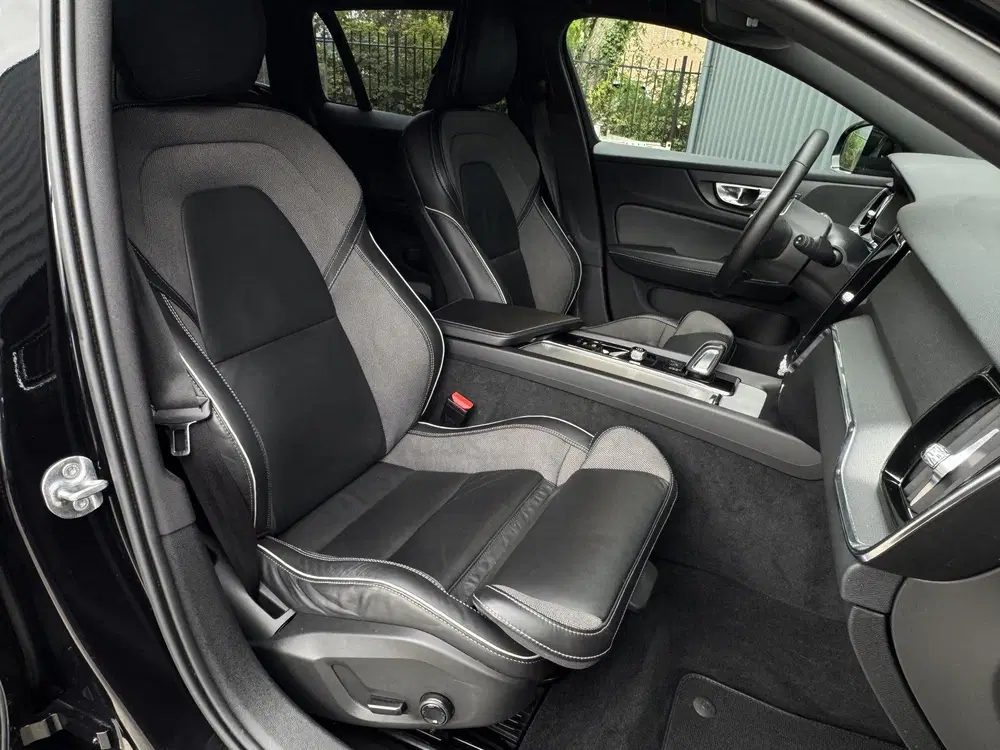 Volvo V60 2.0 B4 R-Design Trekhaak uit 2022, foto 4