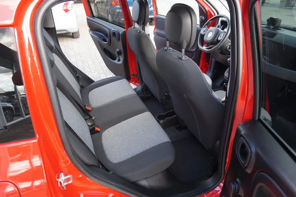 Fiat Panda 1.2 Lounge uit 2020, foto 13