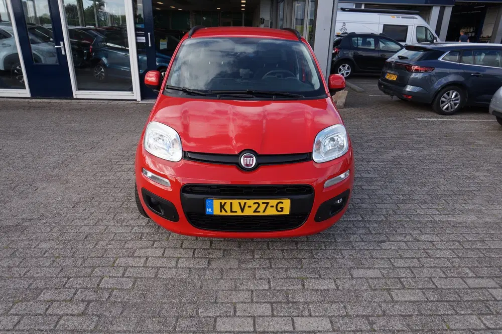 Fiat Panda 1.2 Lounge uit 2020, foto 2