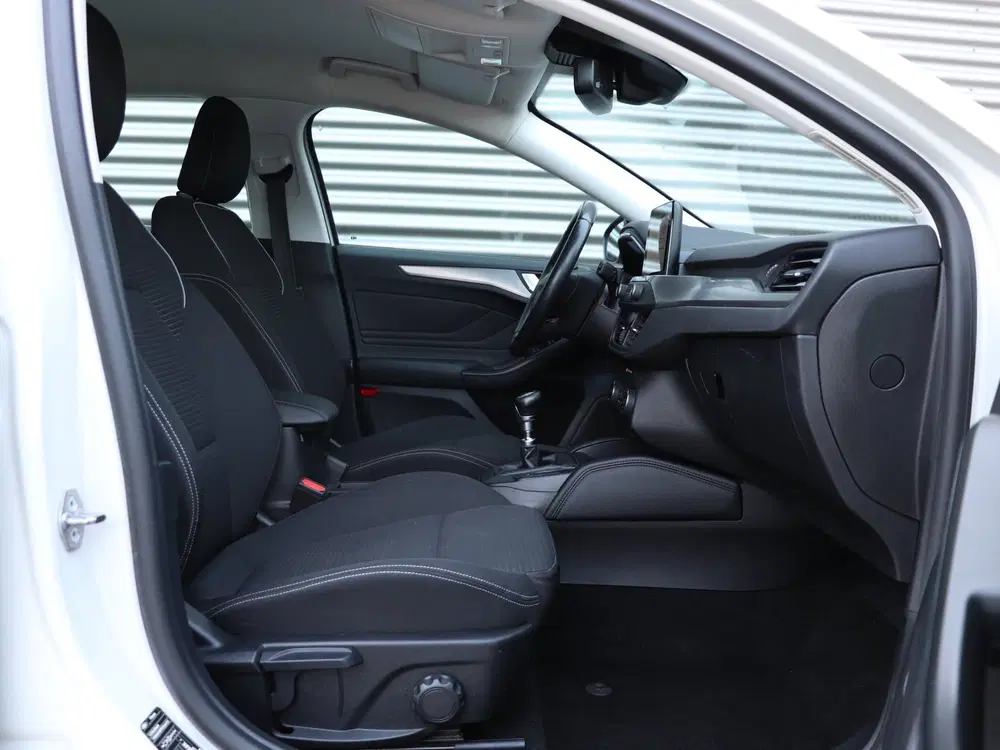 Ford Focus 1.5 EcoBoost Titanium Business *Dealeronde uit 2019, foto 8
