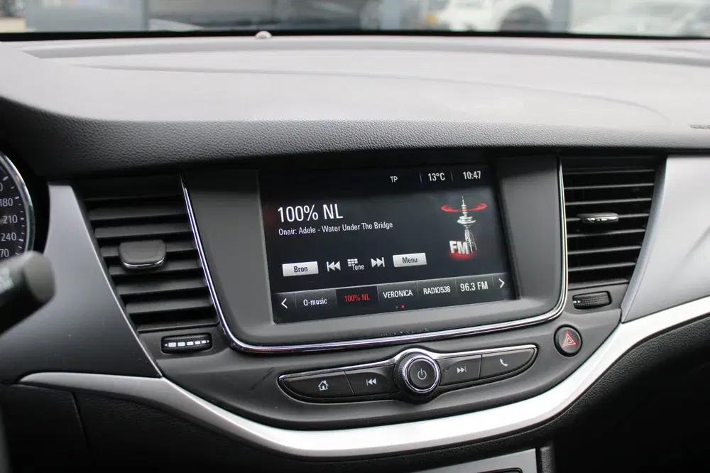 Opel Astra 1.2 Edition uit 2020, foto 12