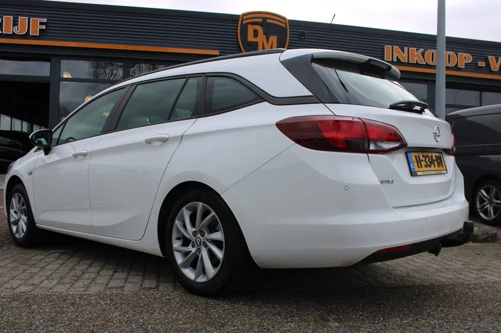 Opel Astra 1.2 Edition uit 2020, foto 5