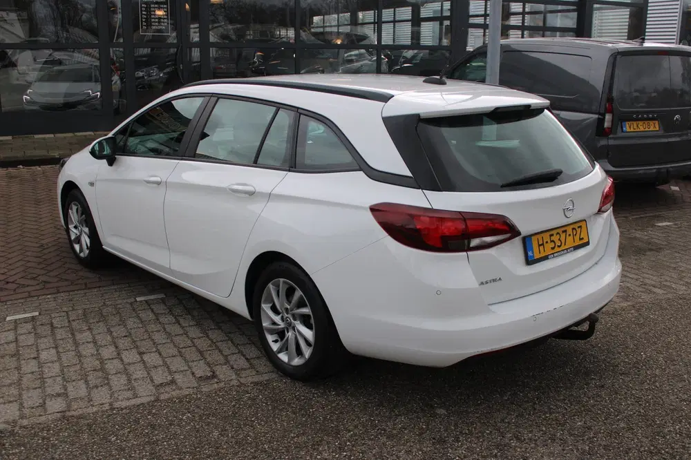 Opel Astra 1.2 Edition uit 2020, foto 7