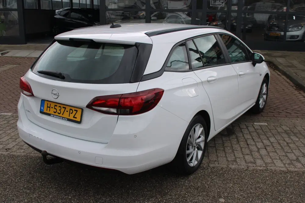 Opel Astra 1.2 Edition uit 2020, foto 8