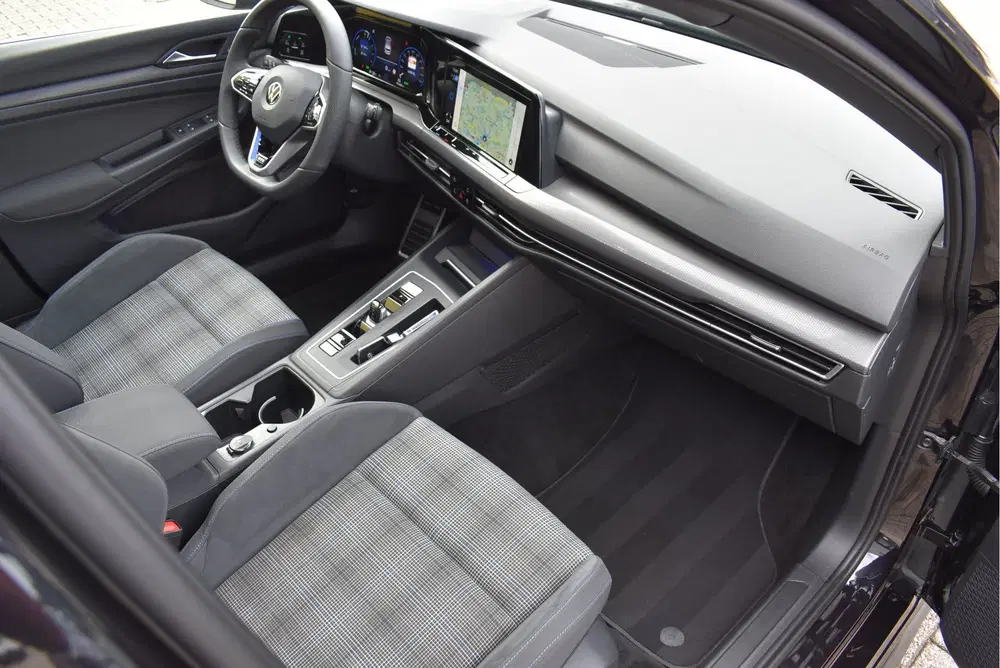 Volkswagen Golf 1.4 eHybrid GTE 245 Pk Pano Navi Camera IQ uit 2022, foto 13