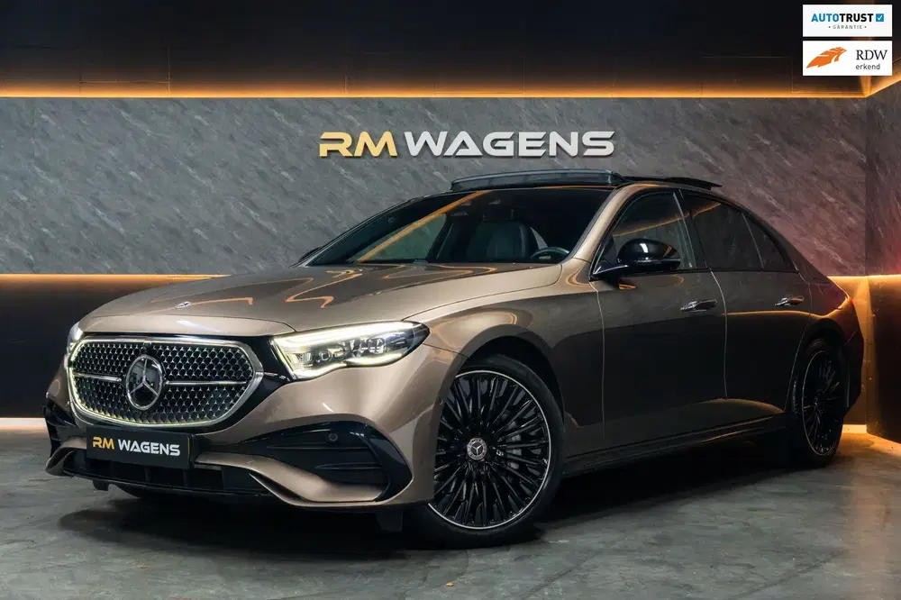 Mercedes-Benz E-Klasse 300 e 4MATIC Exclusive Line uit 2024