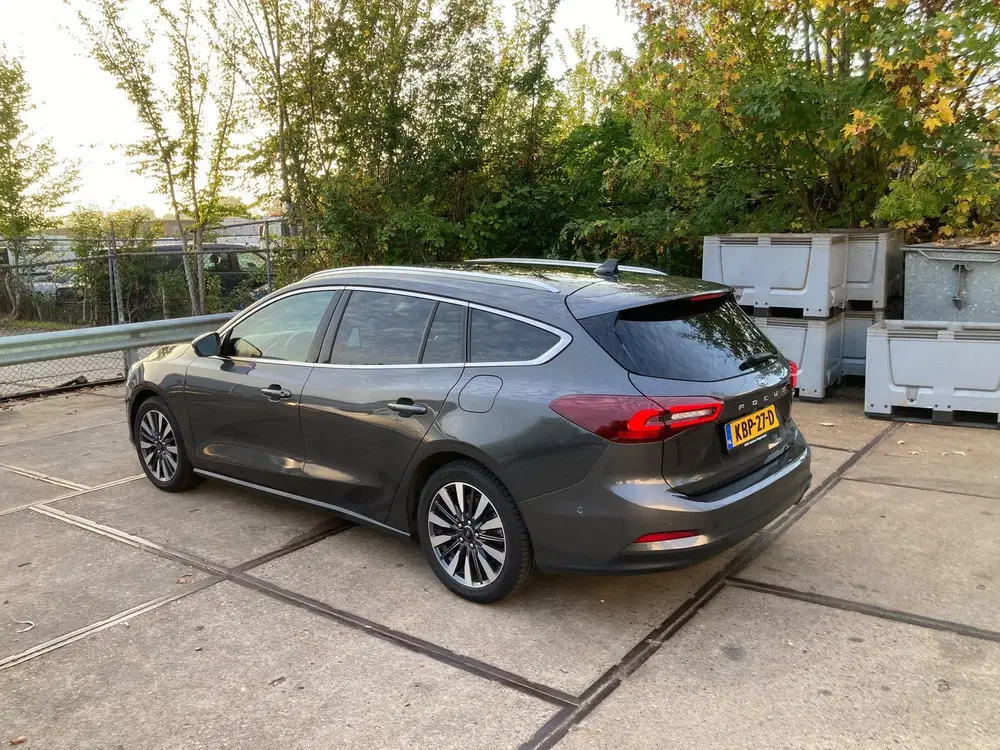 Ford Focus Focus 1.0 Ecoboost Hybrid 125pk 2023 Grijs uit 2023, foto 5