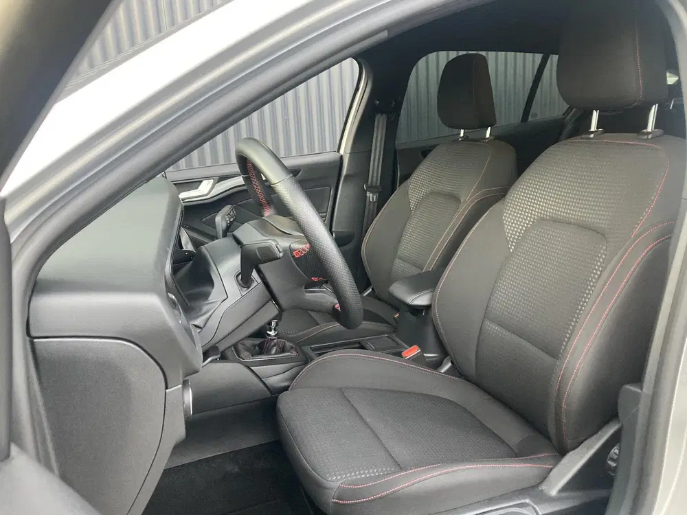 Ford Focus 1.0 EcoBoost Hybrid 125 pk ST Line Wagon S uit 2023, foto 10