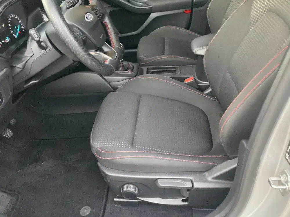 Ford Focus 1.0 EcoBoost Hybrid 125 pk ST Line Wagon S uit 2023, foto 11