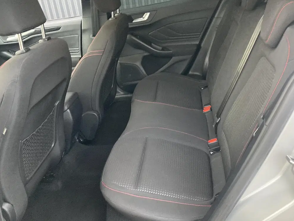 Ford Focus 1.0 EcoBoost Hybrid 125 pk ST Line Wagon S uit 2023, foto 12