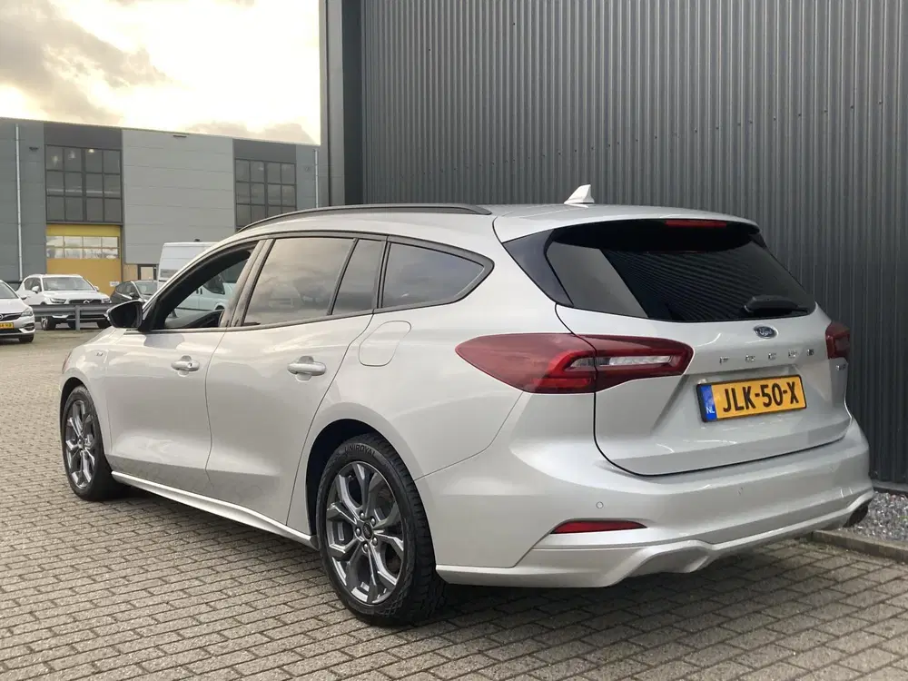 Ford Focus 1.0 EcoBoost Hybrid 125 pk ST Line Wagon S uit 2023, foto 6