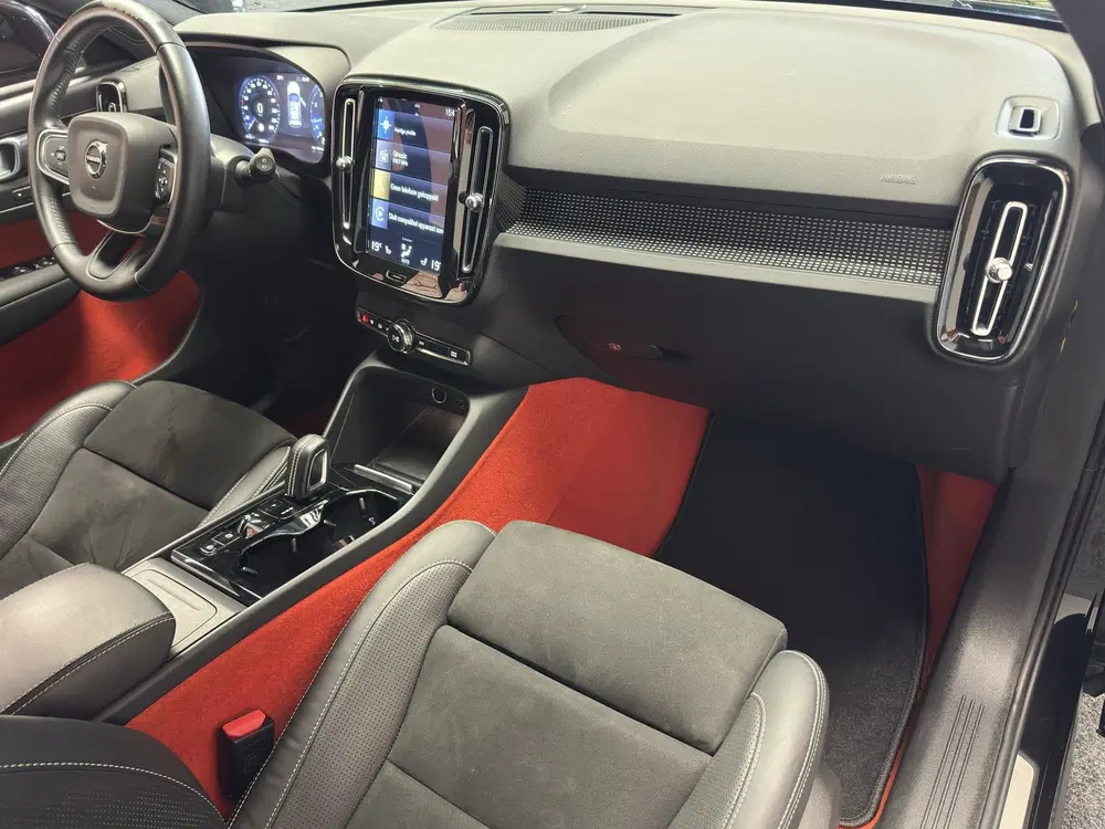 Volvo XC40 1.5 T3 R-DESIGN AUTOMAAT 360 CAMERA LEDER uit 2020, foto 14