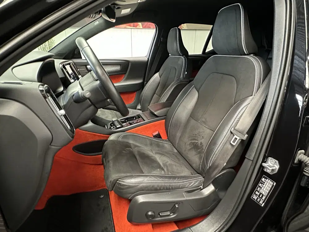 Volvo XC40 1.5 T3 R-DESIGN AUTOMAAT 360 CAMERA LEDER uit 2020, foto 15