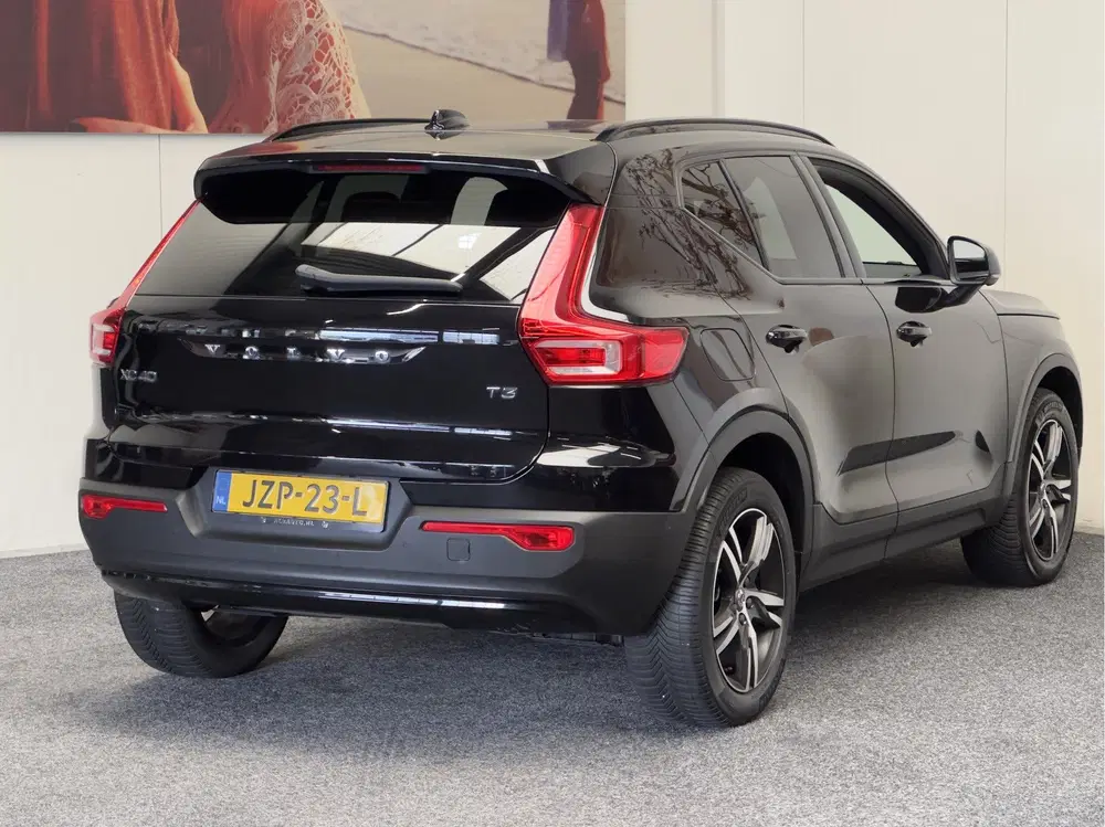 Volvo XC40 1.5 T3 R-DESIGN AUTOMAAT 360 CAMERA LEDER uit 2020, foto 8