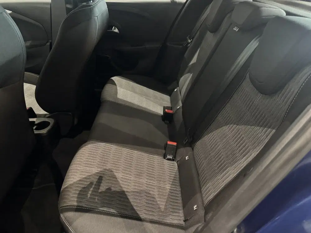 Opel Corsa 1.2 Edition uit 2021, foto 8
