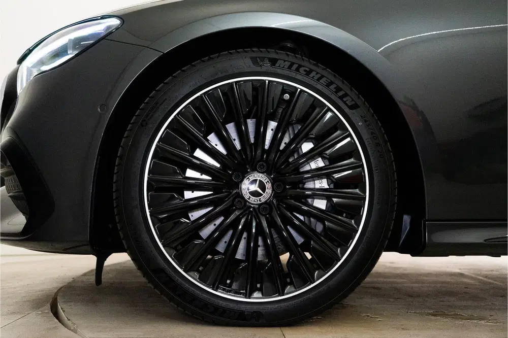 Mercedes-Benz E-Klasse 300 e Premium+ AMG 313PK uit 2025, foto 14