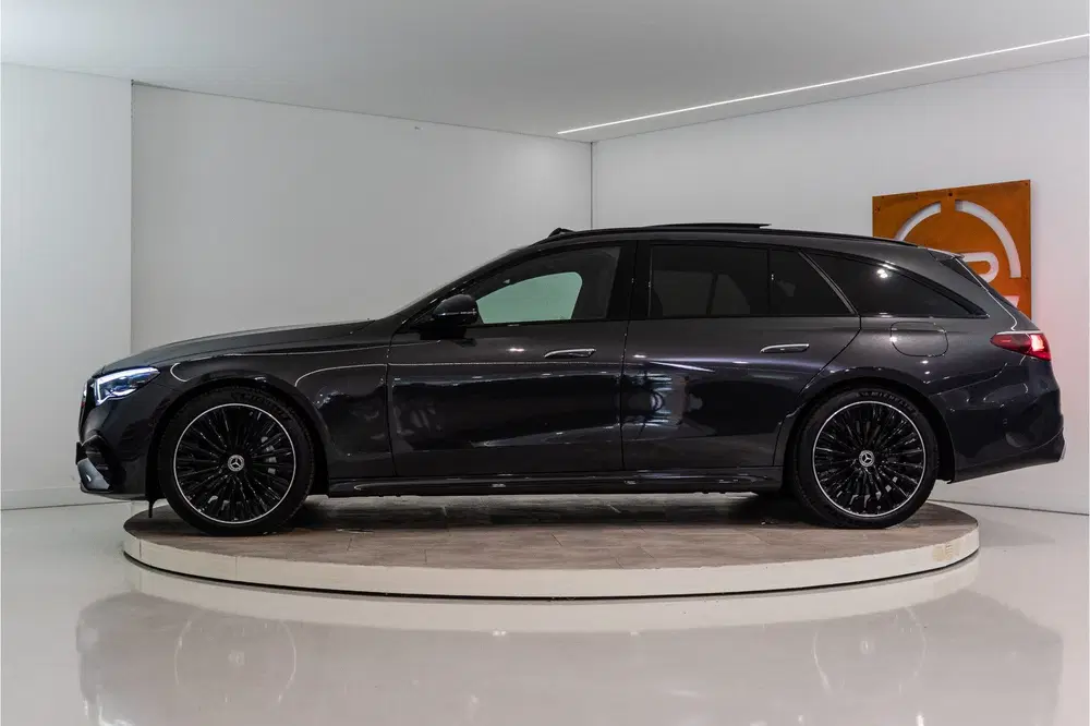 Mercedes-Benz E-Klasse 300 e Premium+ AMG 313PK uit 2025, foto 2