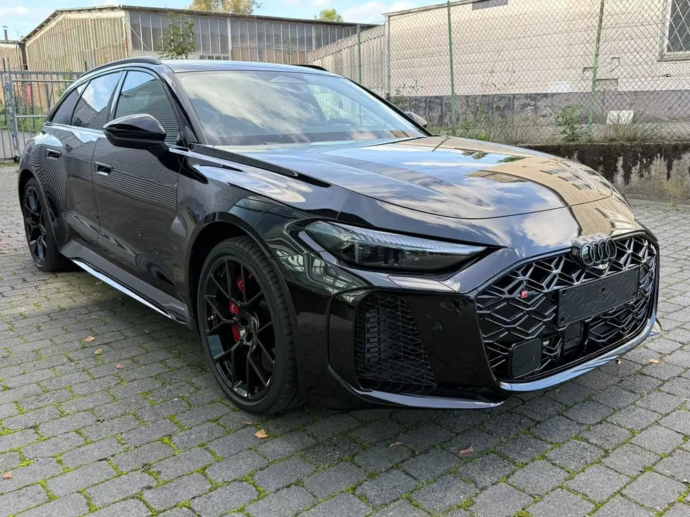 Audi RS5 HYBRID quattro uit 2026