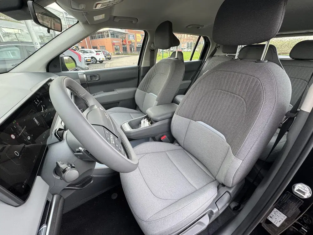 Kia EV3 Air 58.3 kWh €32.995 uit 2024, foto 3