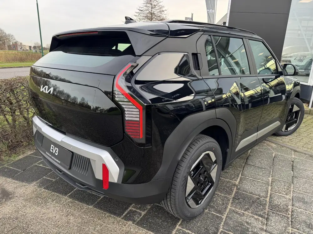 Kia EV3 Air 58.3 kWh €32.995 uit 2024, foto 5