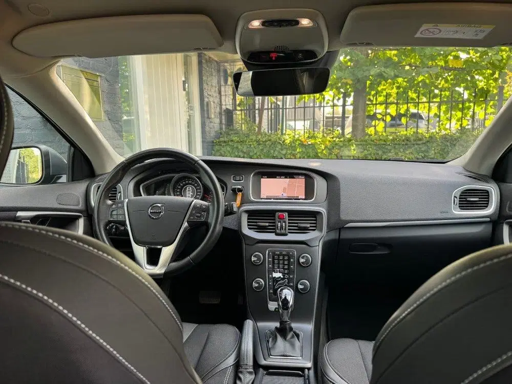 Volvo V40 T2 Autom. POLAR+ Led + Navi + Pdc + Lmv uit 2019, foto 10