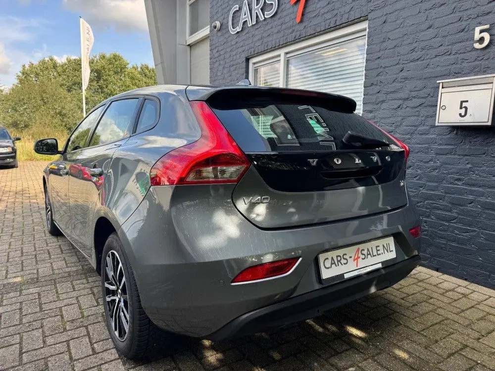 Volvo V40 T2 Autom. POLAR+ Led + Navi + Pdc + Lmv uit 2019, foto 5