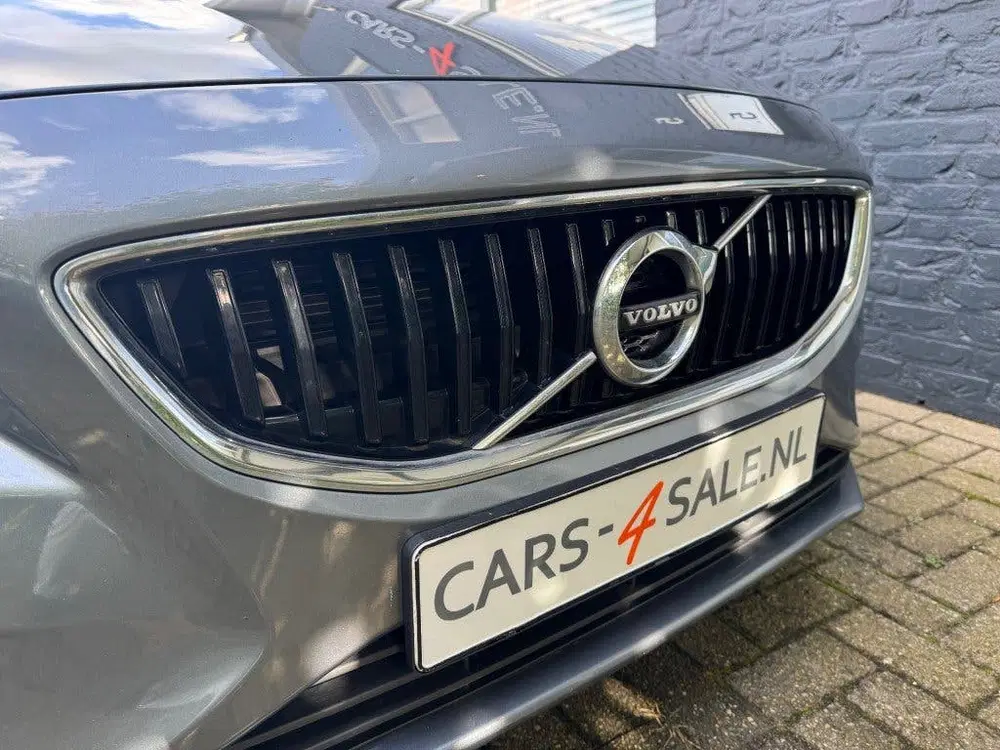 Volvo V40 T2 Autom. POLAR+ Led + Navi + Pdc + Lmv uit 2019, foto 9
