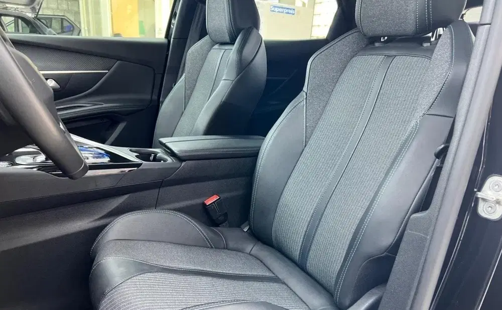 Peugeot 3008 1.2 CRUISE STOELVERW. APPLE P-CAM uit 2023, foto 12