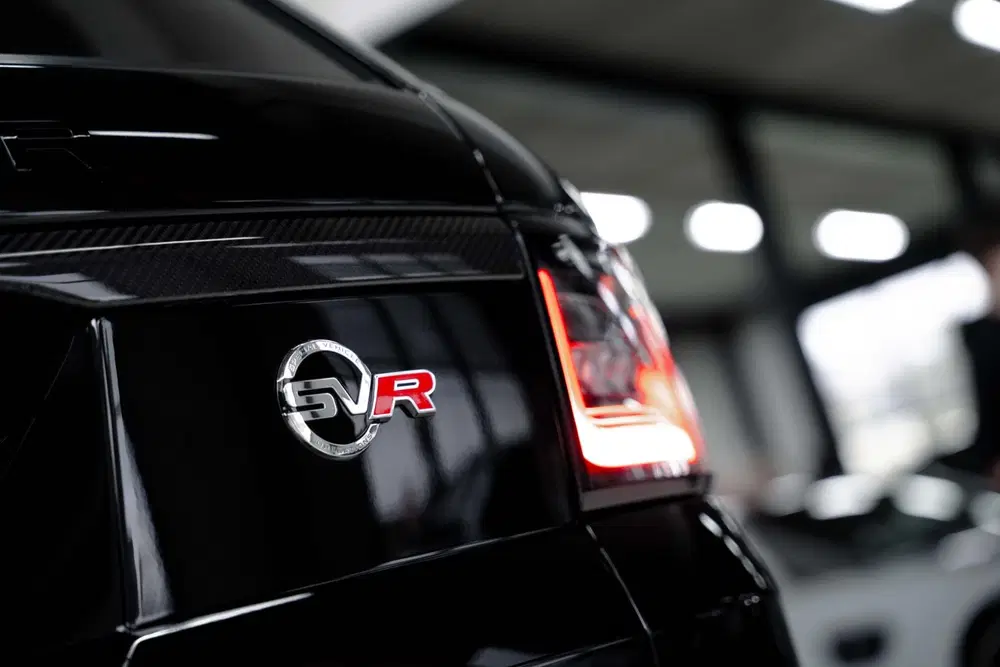 Land Rover Range Rover Sport P575 SVR Carbon Edition uit 2022, foto 5
