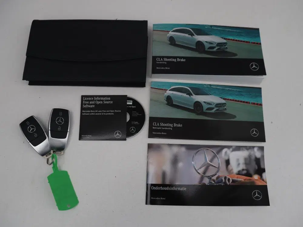 Mercedes-Benz CLA 180 Business Solutio uit 2022, foto 12