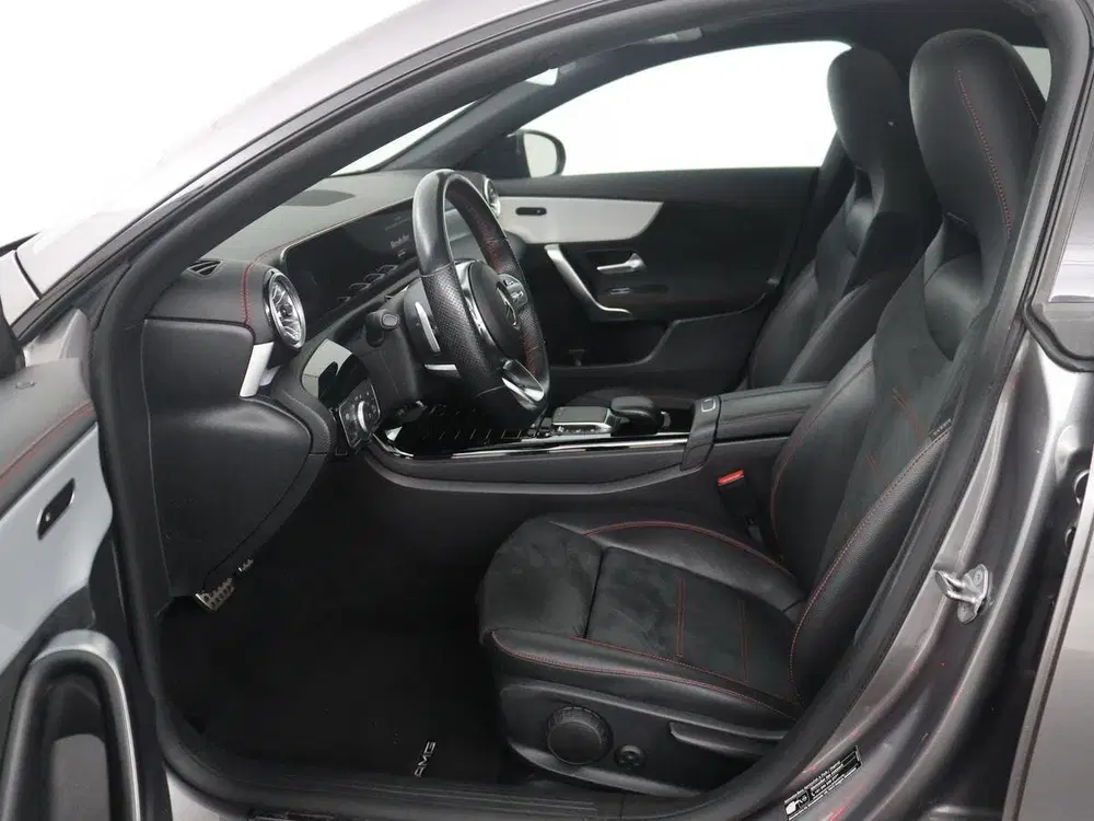 Mercedes-Benz CLA 180 Business Solutio uit 2022, foto 4